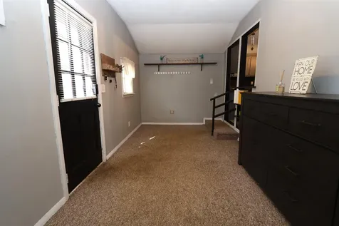 8 Maple Street Kingston NH 03848