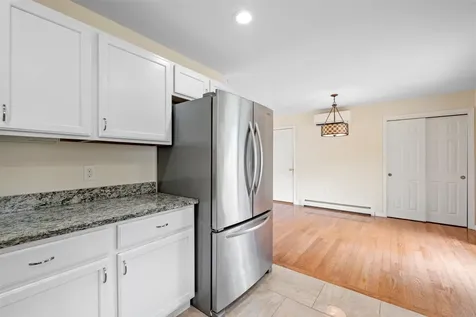 20 Linny Lane Laconia NH 03246