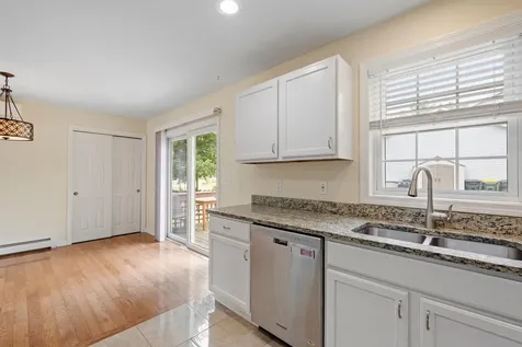 20 Linny Lane Laconia NH 03246