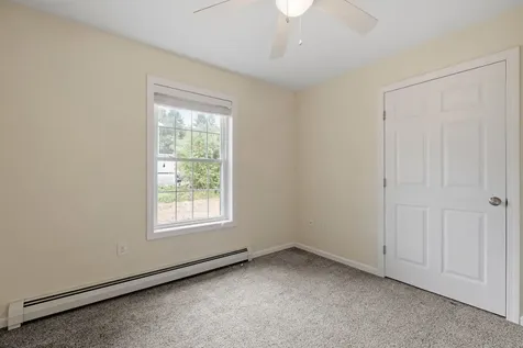 20 Linny Lane Laconia NH 03246