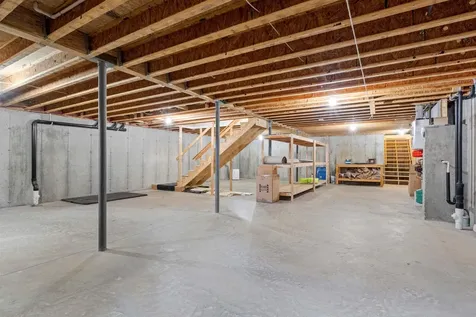 20 Linny Lane Laconia NH 03246