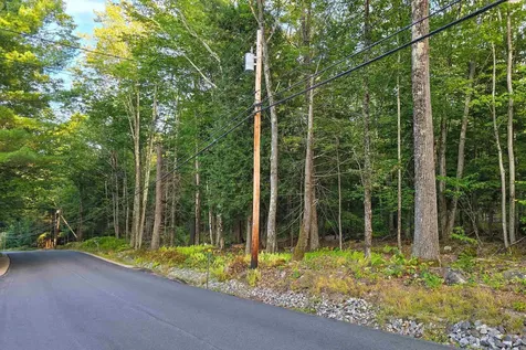 910 Page Hill Road Tamworth NH 03817