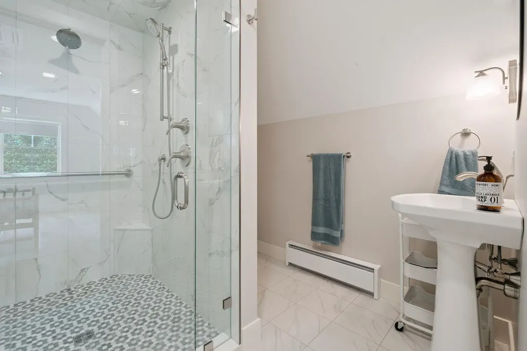 20 Keepers Lane Laconia NH 03246
