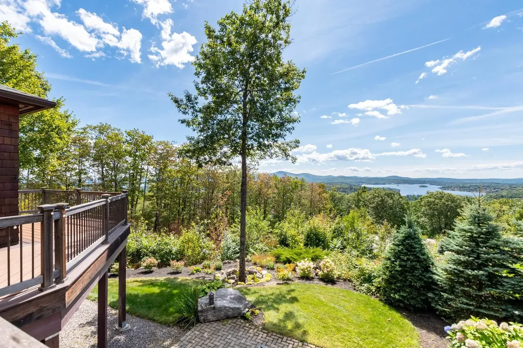 20 Keepers Lane Laconia NH 03246