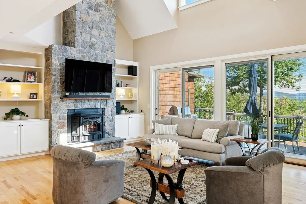 20 Keepers Lane Laconia NH 03246
