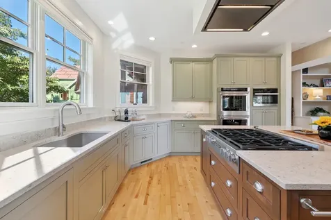 20 Keepers Lane Laconia NH 03246