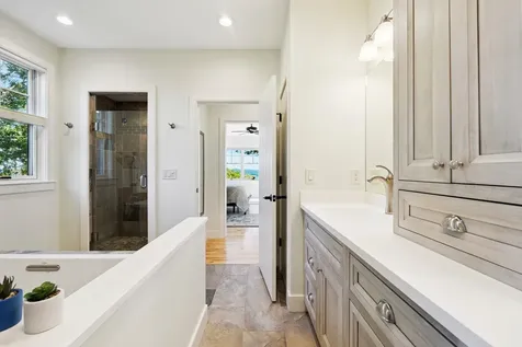 20 Keepers Lane Laconia NH 03246