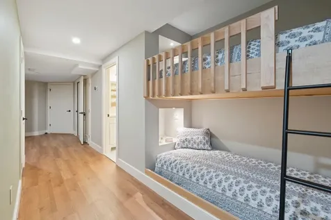 20 Keepers Lane Laconia NH 03246