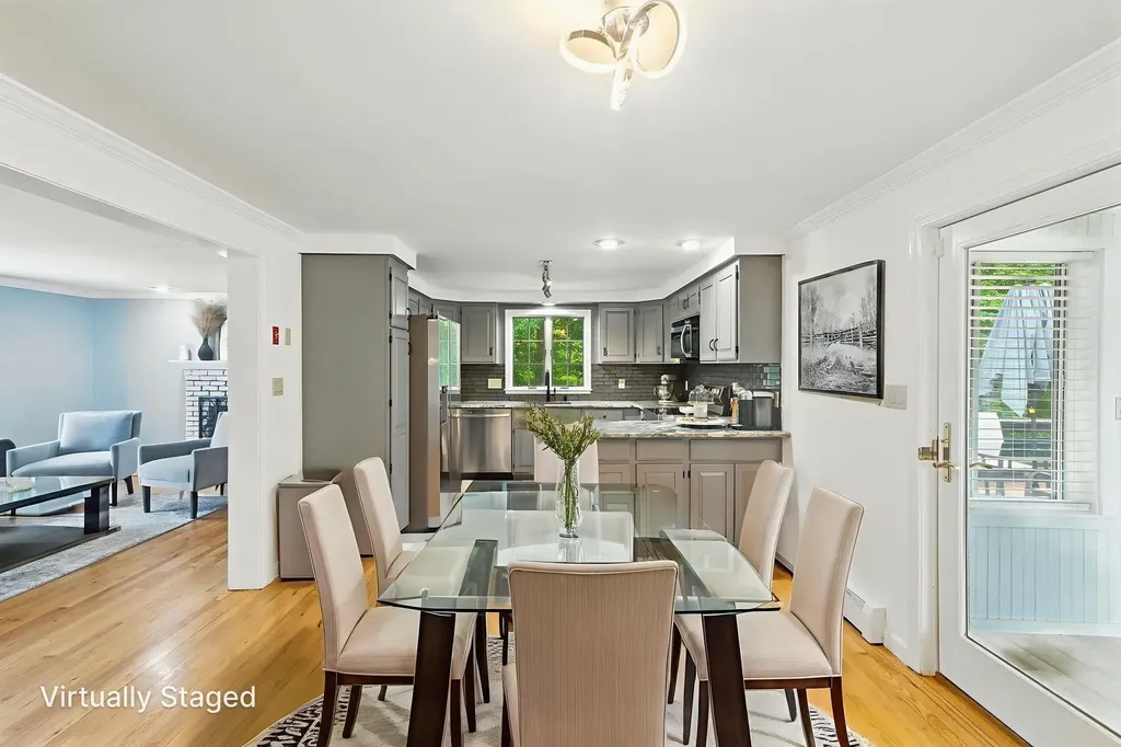 23 Bartlett Street Allenstown NH 03275