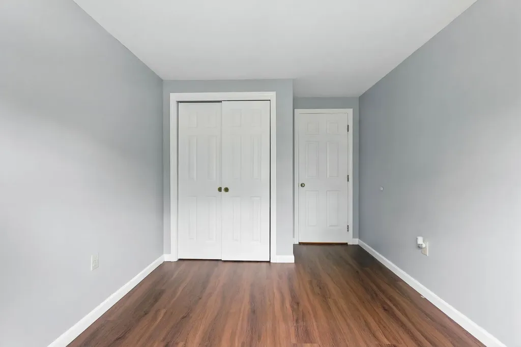 23 Bartlett Street Allenstown NH 03275