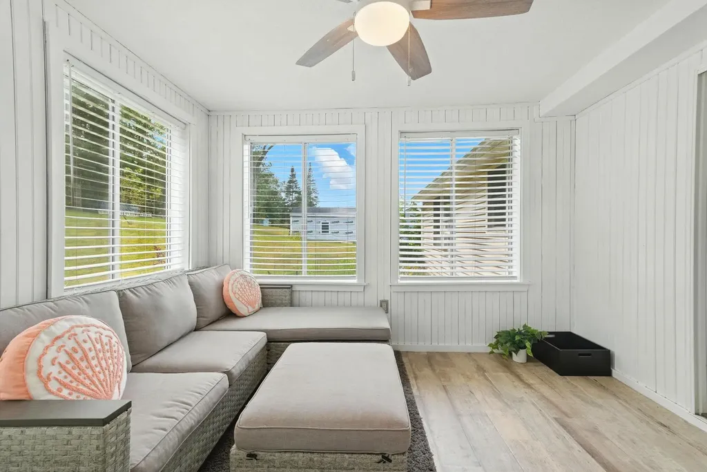 23 Bartlett Street Allenstown NH 03275