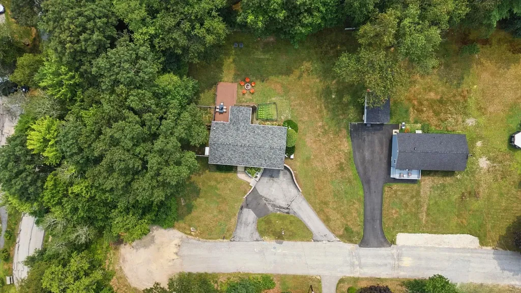 23 Bartlett Street Allenstown NH 03275