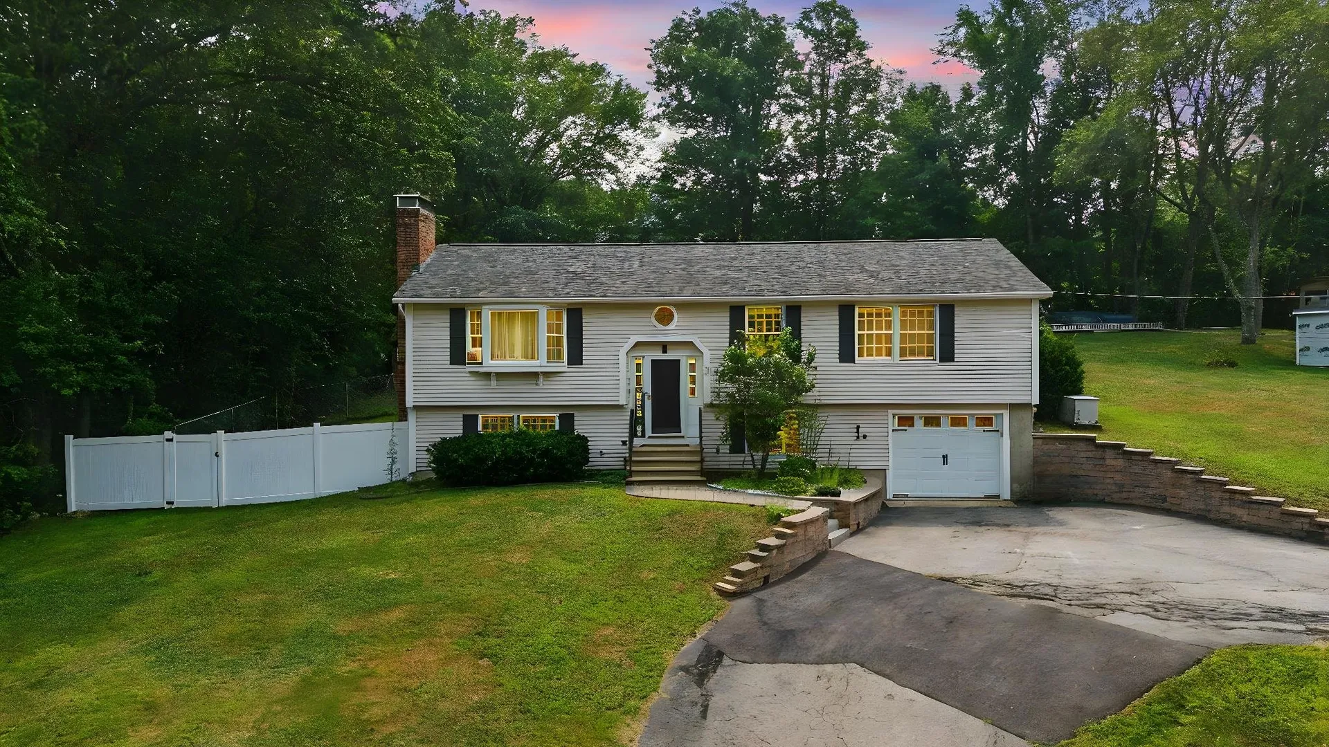 23 Bartlett Street Allenstown NH 03275