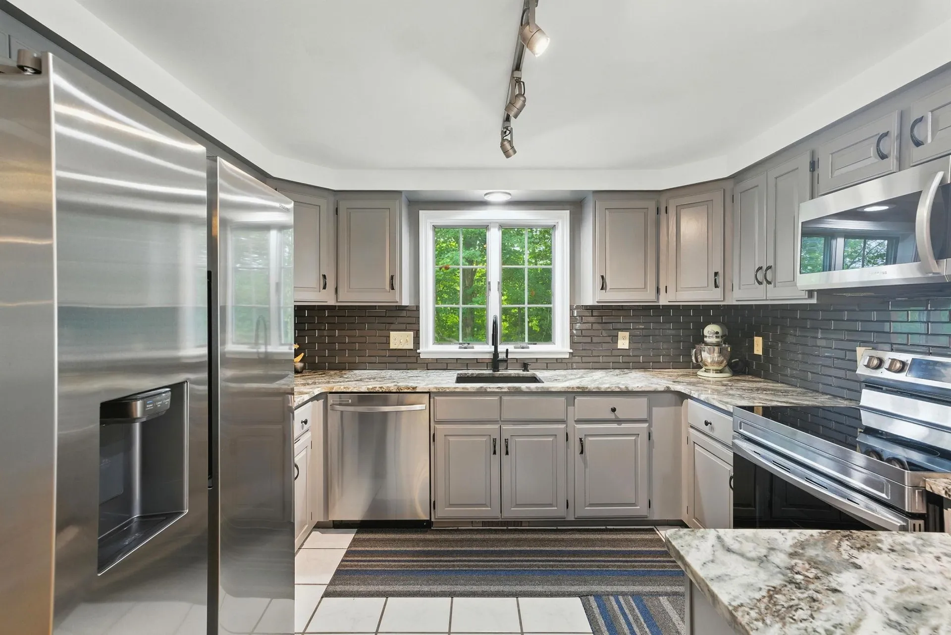 23 Bartlett Street Allenstown NH 03275