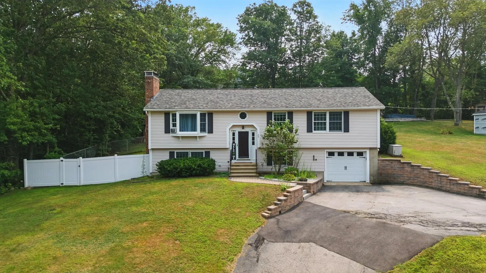 23 Bartlett Street Allenstown NH 03275