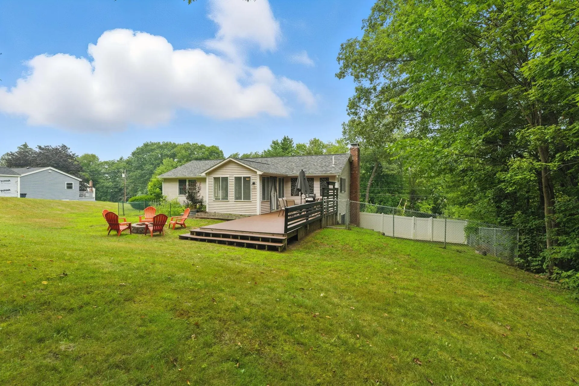 23 Bartlett Street Allenstown NH 03275