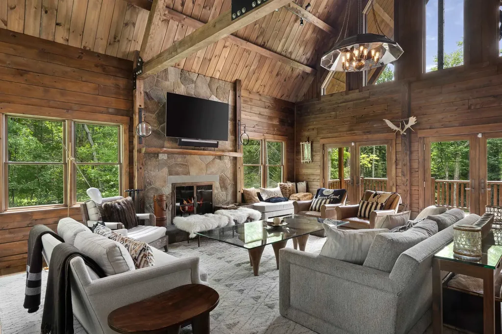 14 Tarheel Trail Wilmington VT 05363