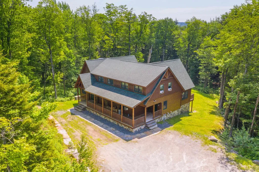 14 Tarheel Trail Wilmington VT 05363
