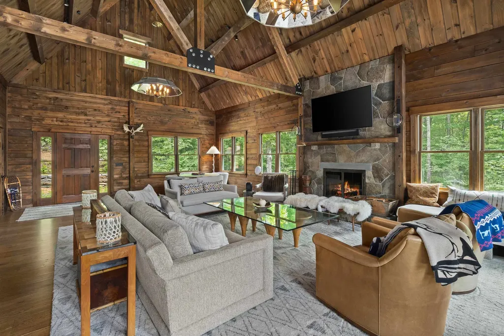 14 Tarheel Trail Wilmington VT 05363