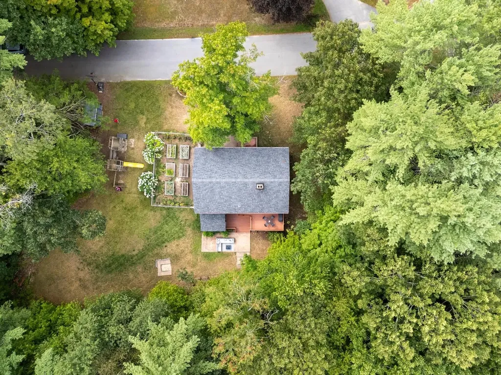 12 Cherokee Drive Epping NH 03042