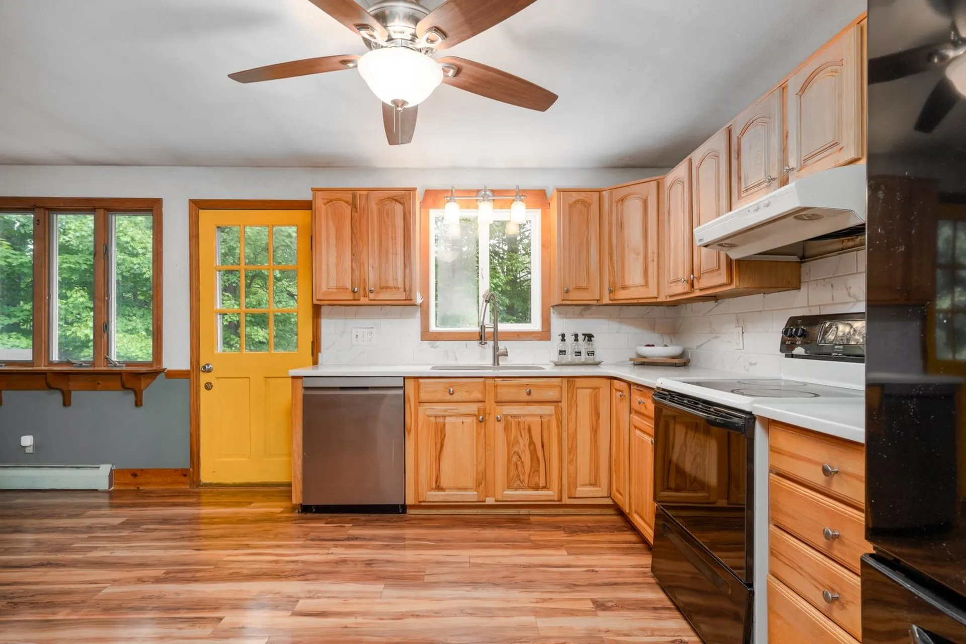 12 Cherokee Drive Epping NH 03042