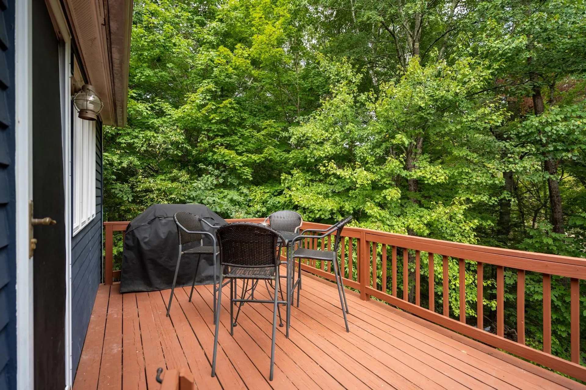 12 Cherokee Drive Epping NH 03042