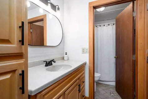 12 Cherokee Drive Epping NH 03042