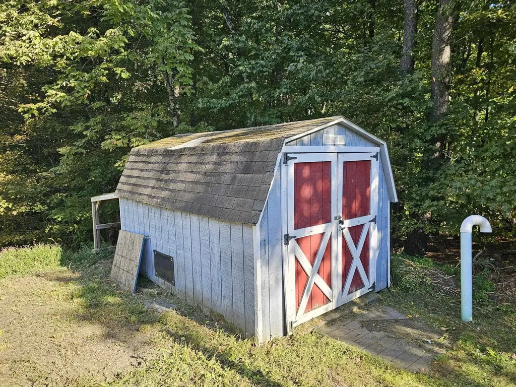 398 Chesterfield Road Hinsdale NH 03451