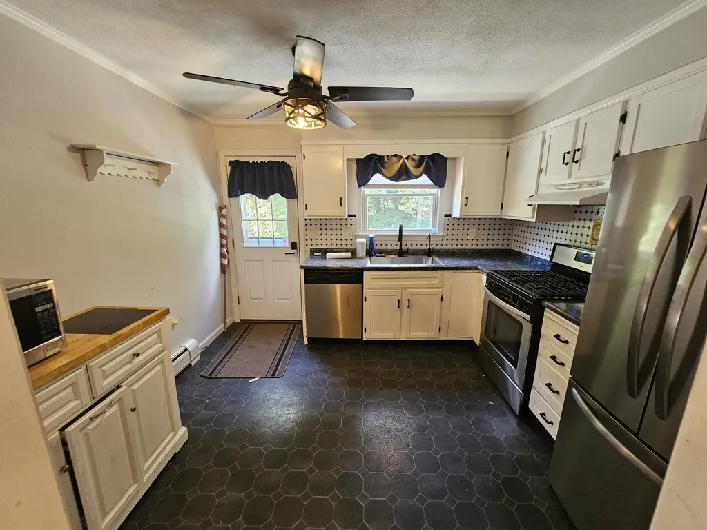 398 Chesterfield Road Hinsdale NH 03451