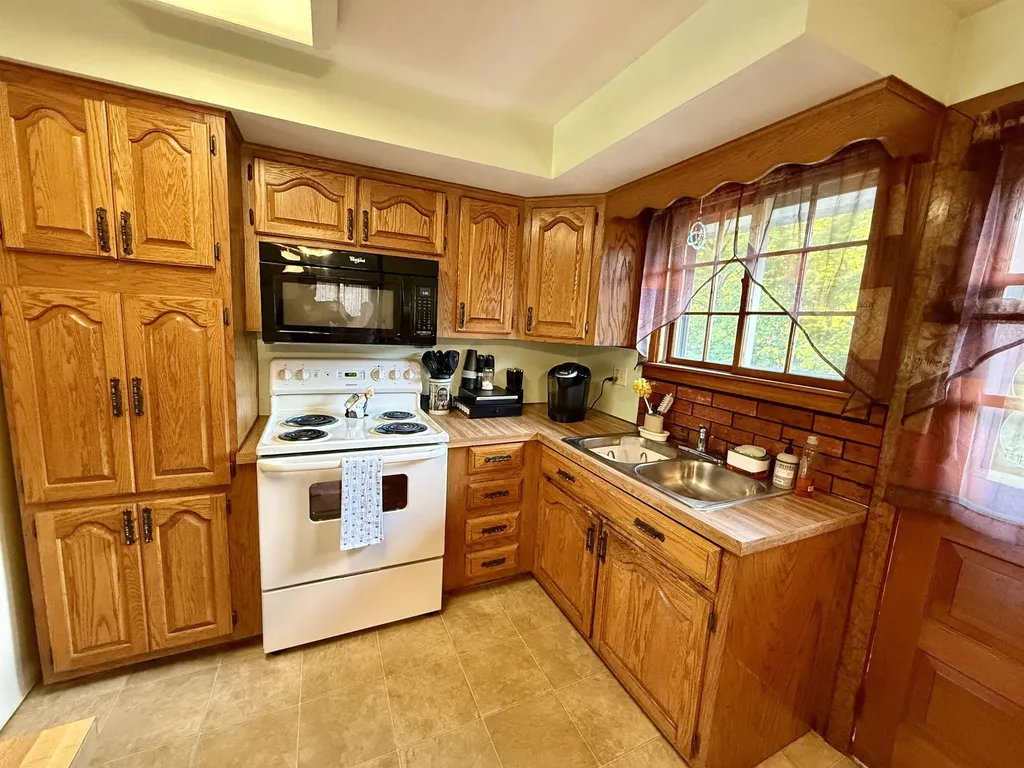 14 Marianna Road Salem NH 03079