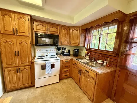 14 Marianna Road Salem NH 03079