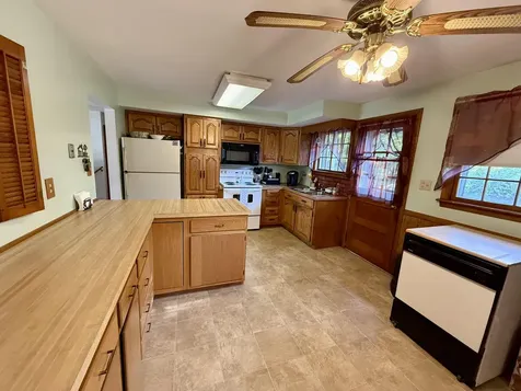 14 Marianna Road Salem NH 03079