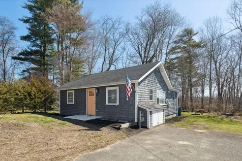 35 Glen Road Hampton NH 03842
