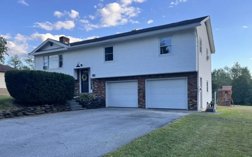 20 Brightview Avenue Rutland City VT 05701