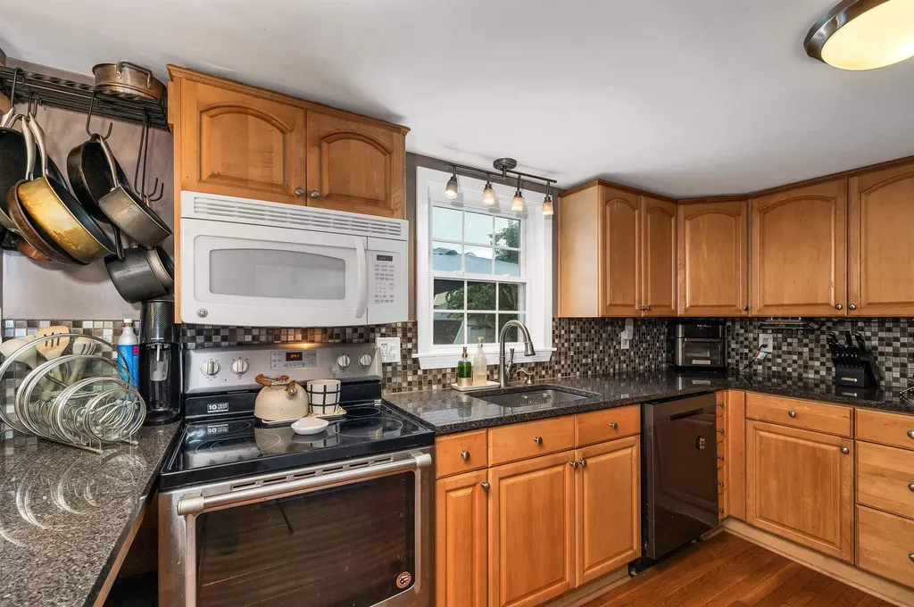 10 Webster Street Allenstown NH 03275