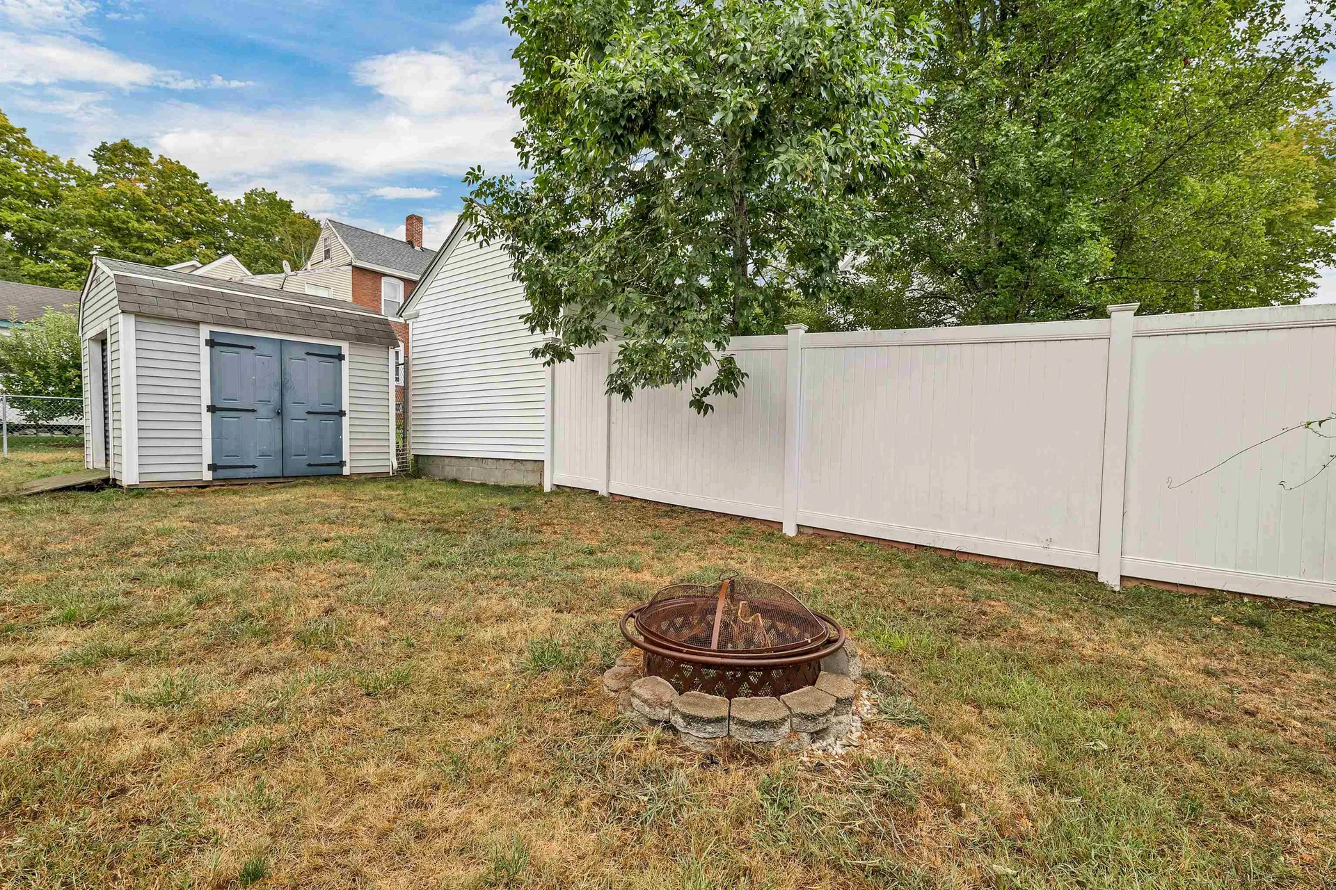 10 Webster Street Allenstown NH 03275