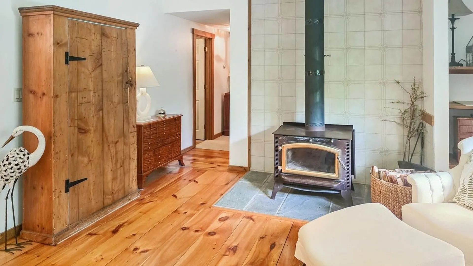 60 Fletcher Lane Hartford VT 05059