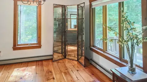 60 Fletcher Lane Hartford VT 05059