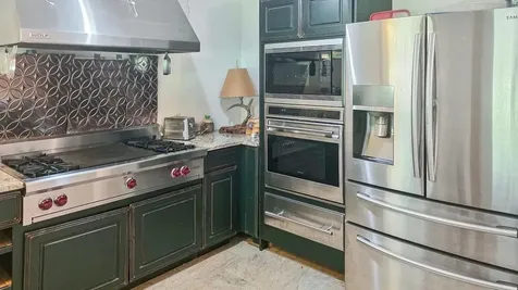 60 Fletcher Lane Hartford VT 05059