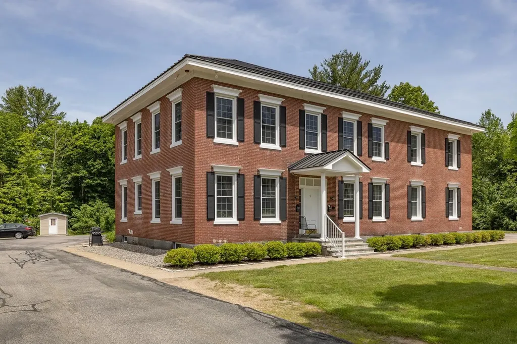 9 Forest Street Exeter NH 03833