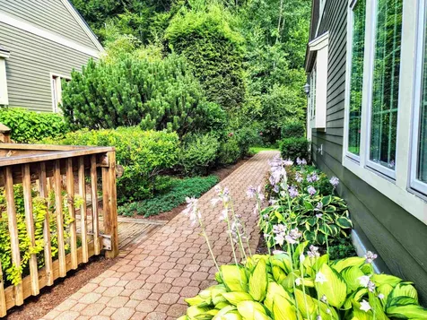 608B Topnotch Road Stowe VT 05672