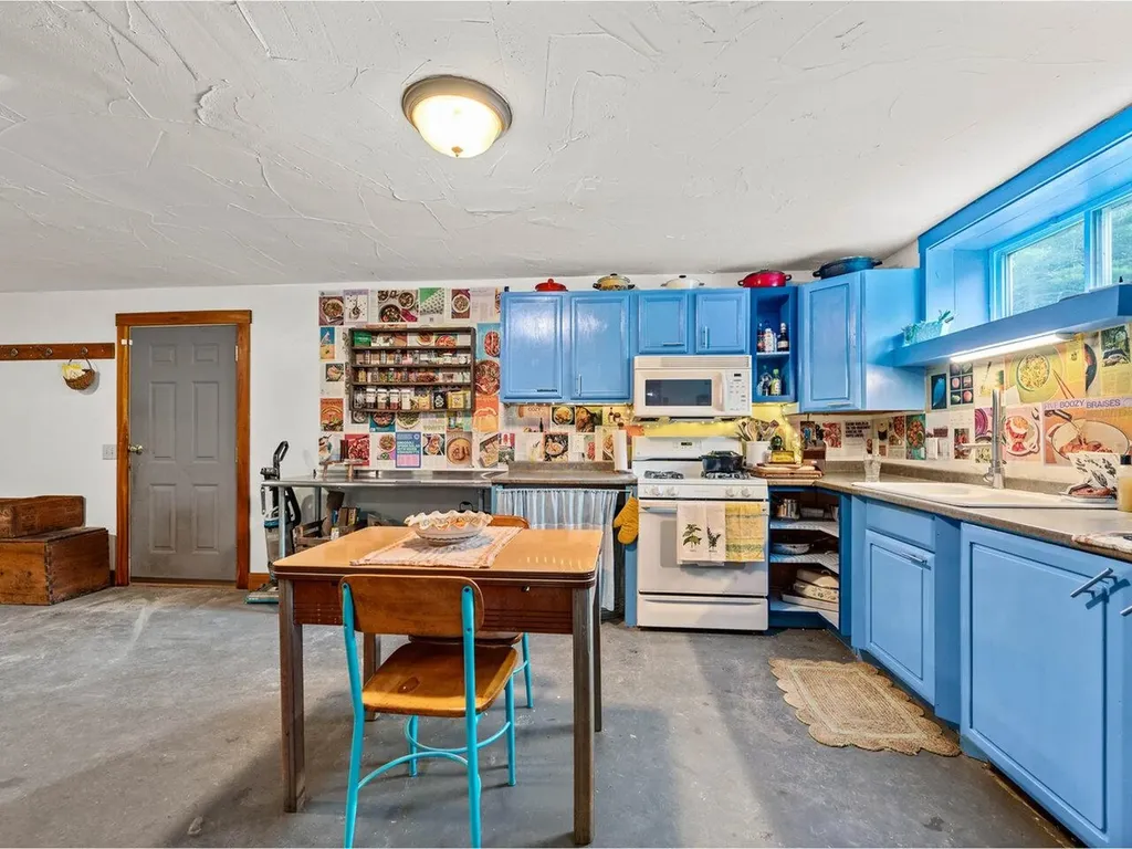 403 Upper Depot Road Marshfield VT 05658