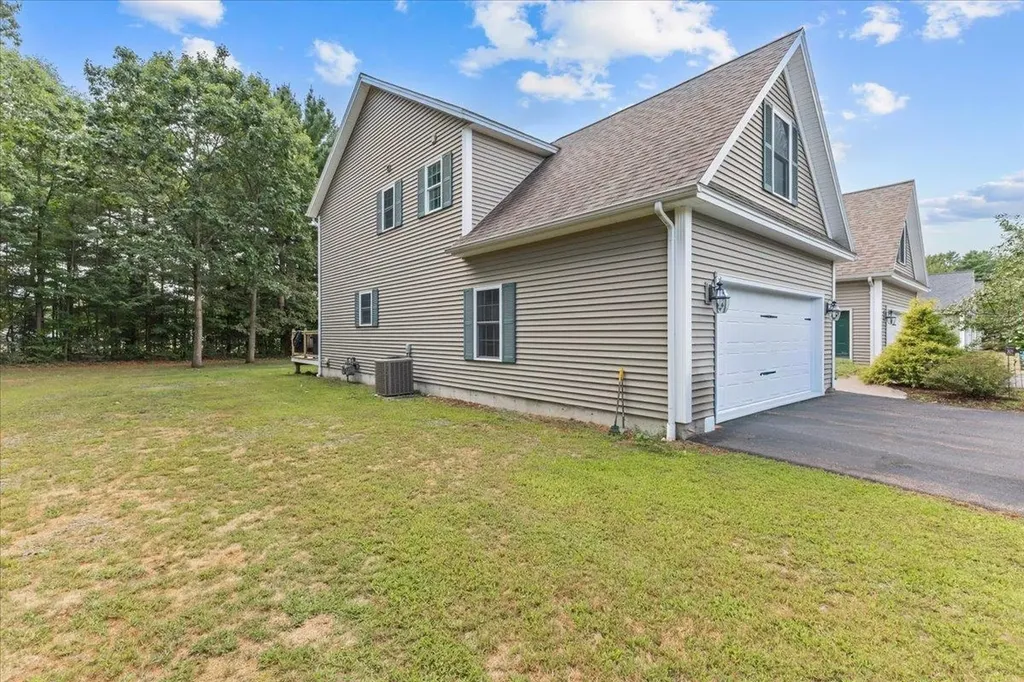 4 Hummingbird Lane Milton VT 05468