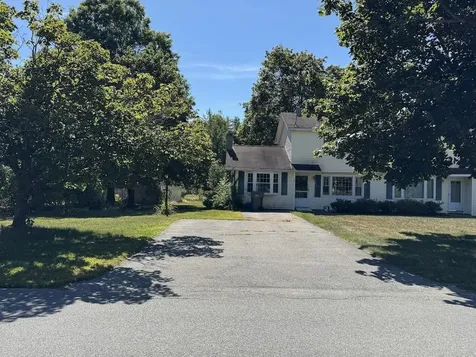 14 Nova Drive Pepperell MA 01463