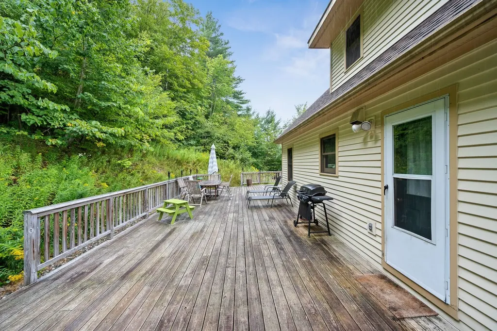140 Point Ridge Road Berlin VT 05641