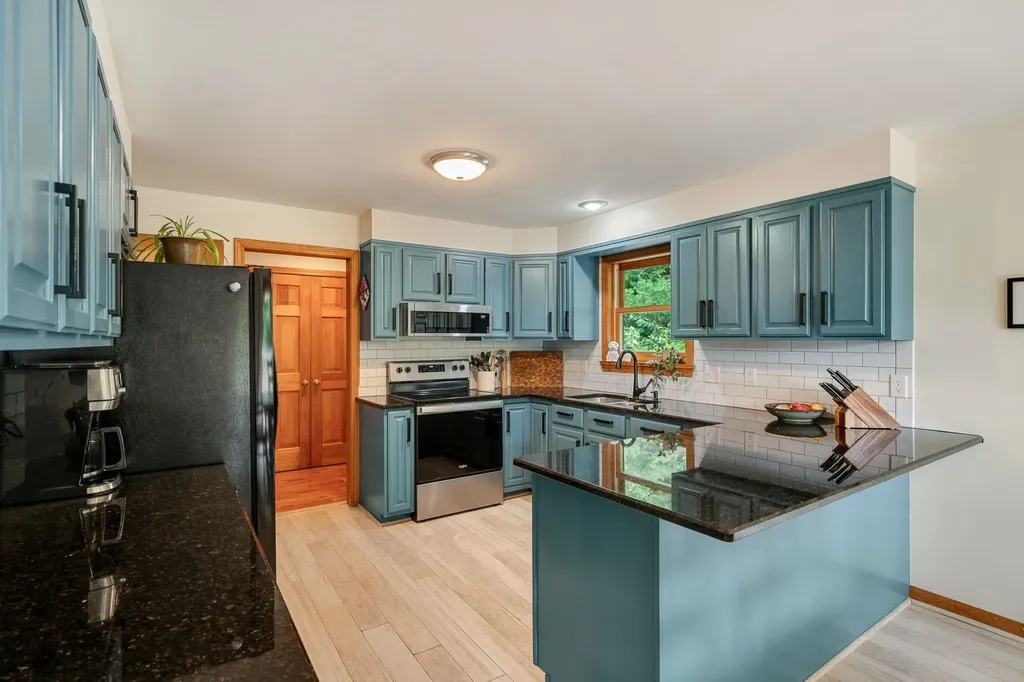 140 Point Ridge Road Berlin VT 05641