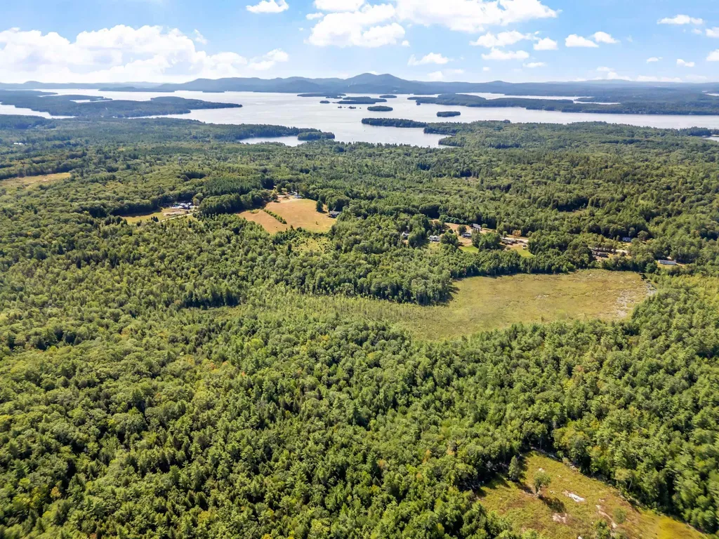 5 Ferry Road Moultonborough NH 03254