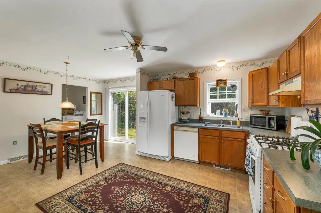 385 Beede Flats Road Sandwich NH 03227