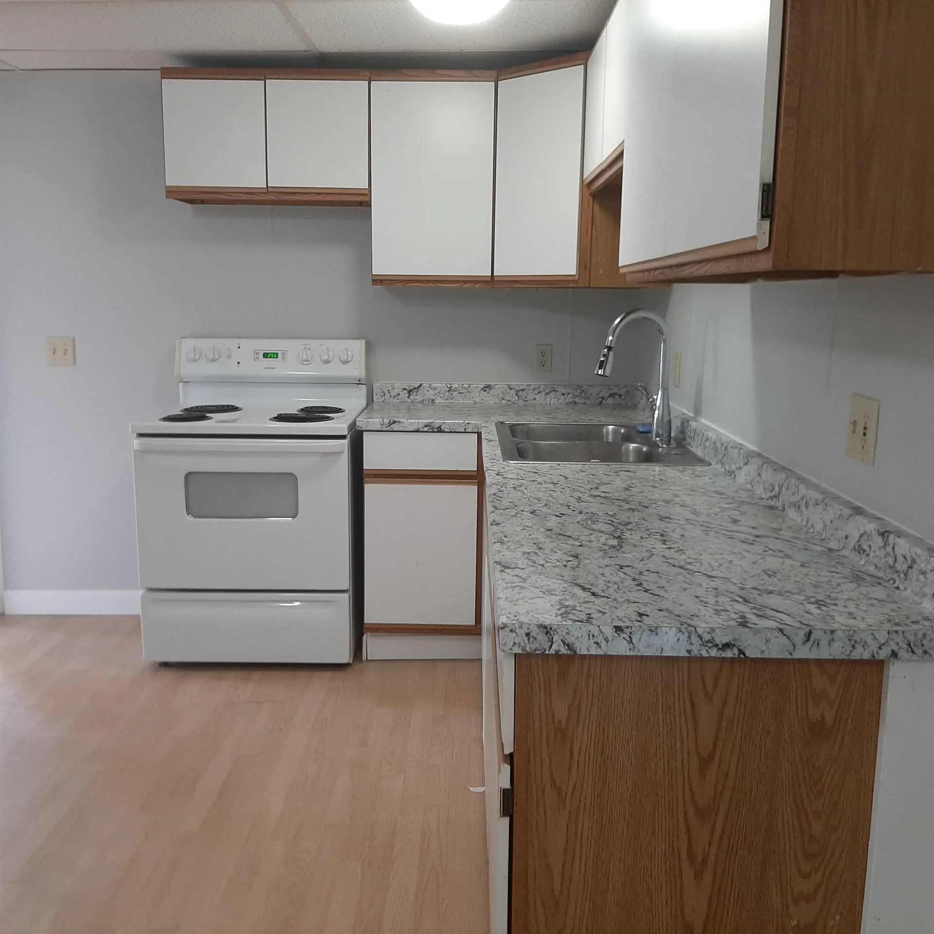 890 Washington Street Stewartstown NH 03576