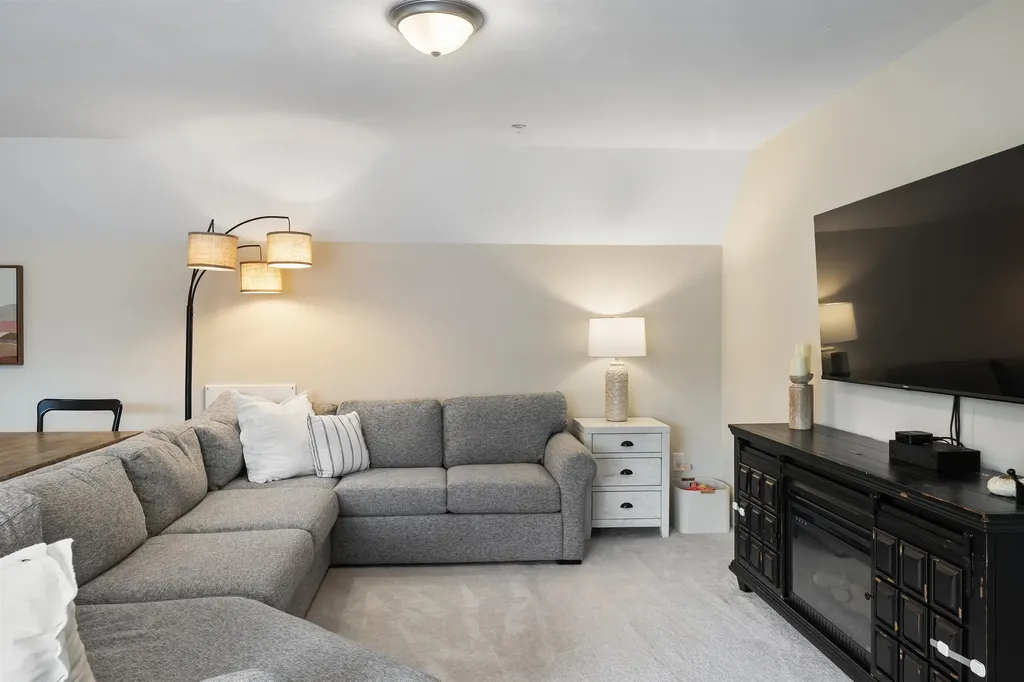 22 Chianti Drive Salem NH 03079